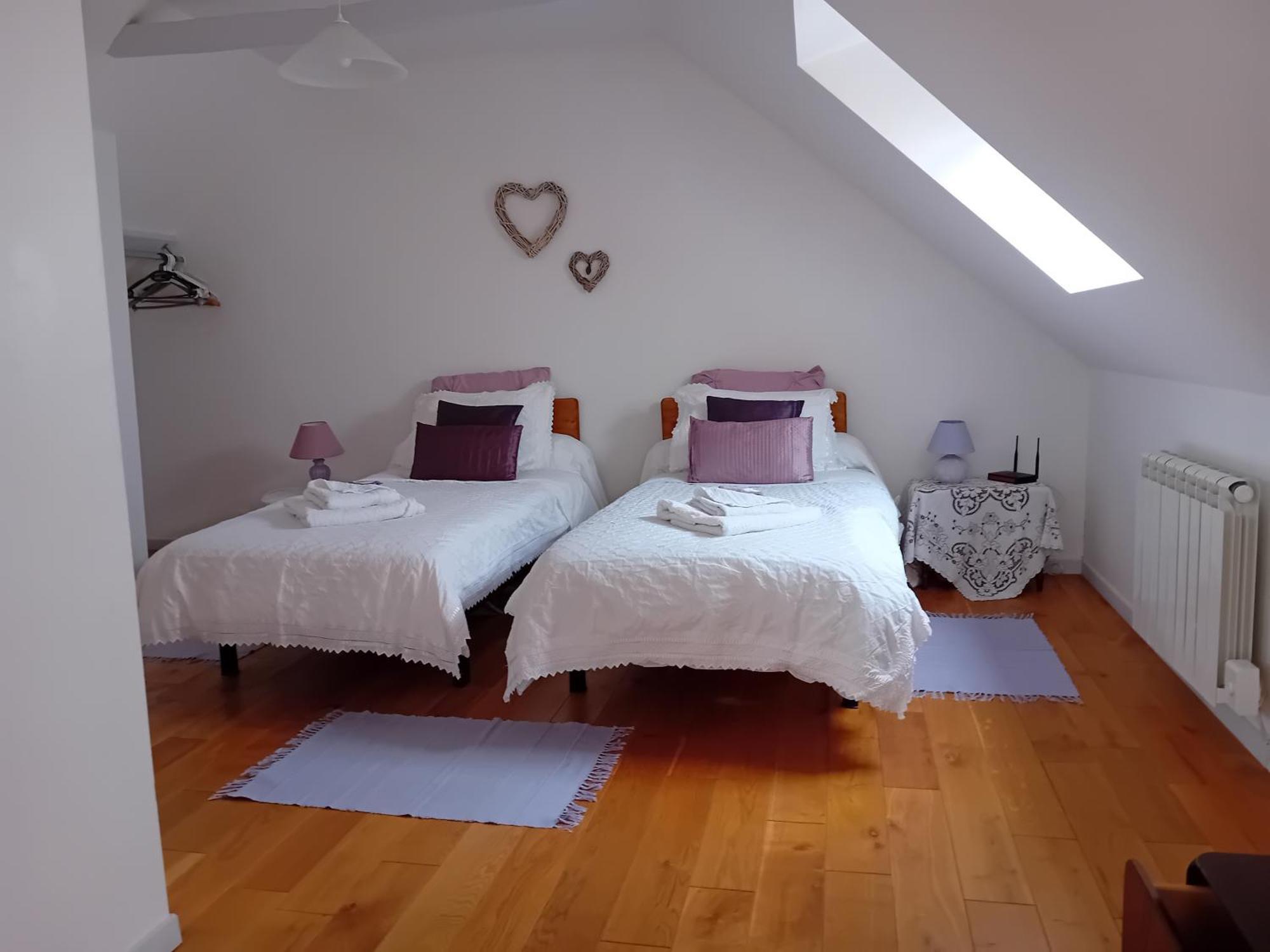 Captivating 2-Bed House With Log Burner In Kérien المظهر الخارجي الصورة